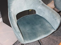 Eettafel met zes draaibare groen gestoffeerde stoelen. afmeting tafel 240 x 105 x 76 cm. - afbeelding 3 van  4