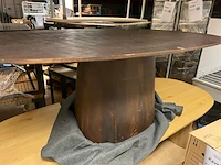 Eettafel, ovaal, donkerbruin