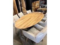 Eettafel ovaal – massief eiken – verjongde rand – naturel – 240x110 cm -3 cm dik - metalen spinpoot - afbeelding 2 van  3