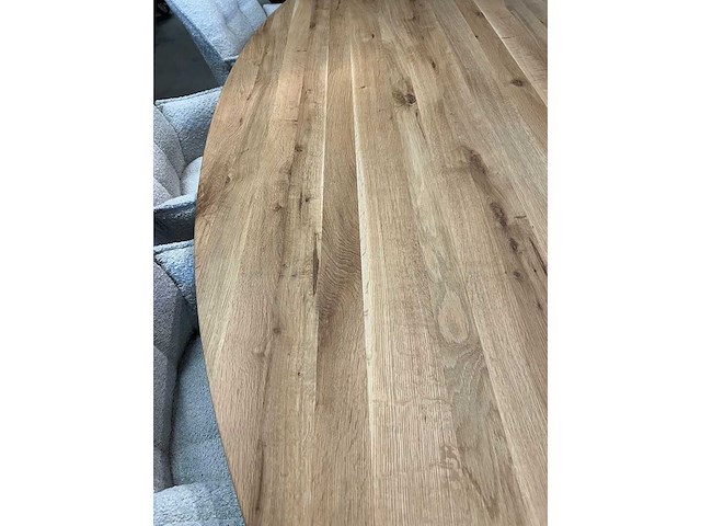 Eettafel ovaal – massief eiken – verjongde rand – naturel – 240x110 cm -3 cm dik - metalen spinpoot - afbeelding 3 van  3