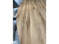 Eettafel ovaal – massief eiken – verjongde rand – naturel – 240x110 cm -3 cm dik - metalen spinpoot - afbeelding 3 van  3