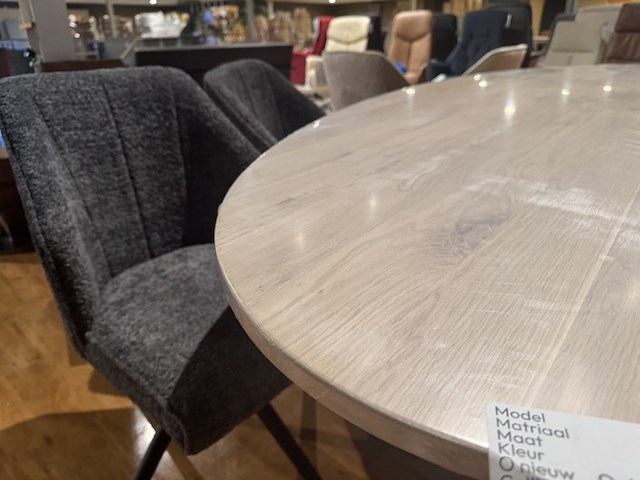 Eettafel, ovaal, massief eiken, zwart metalen spinpoot - afbeelding 4 van  5