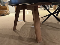 Eettafel, ovaal, zwart hardhout, houten poten - afbeelding 5 van  5