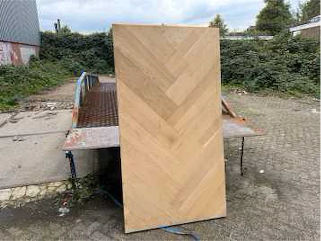Eettafel retour eiken visgraat blad 200 x 98 cm - afbeelding 1 van  4