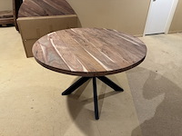 Eettafel, rond acaciahout, zwart metalen spinpoot - afbeelding 1 van  4