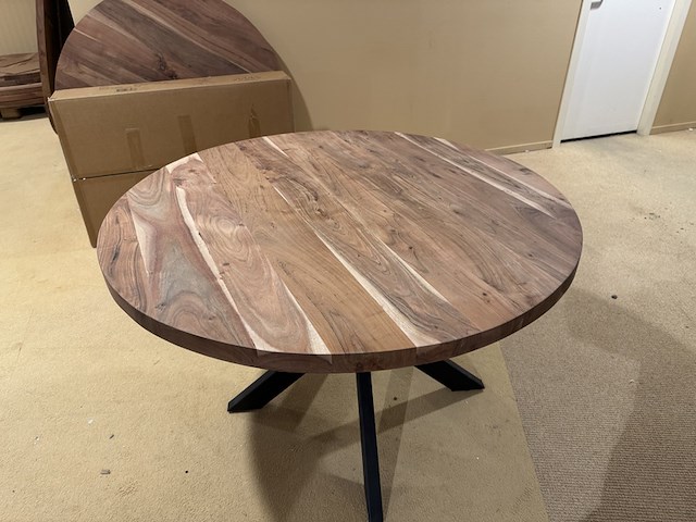 Eettafel, rond acaciahout, zwart metalen spinpoot - afbeelding 2 van  4