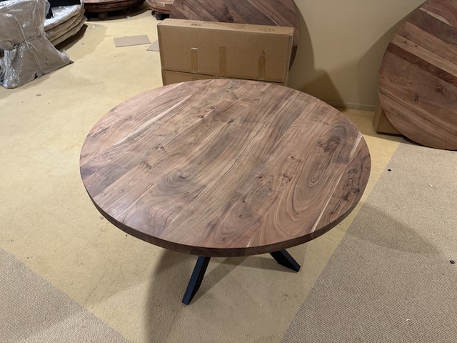 Eettafel, rond acaciahout, zwart metalen spinpoot - afbeelding 2 van  4