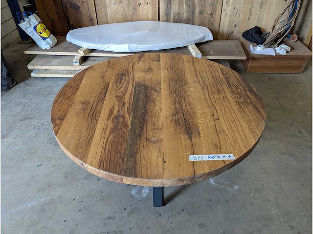 Eettafel rustiek eiken. rond. 140cm. metalen onderstel - afbeelding 3 van  3