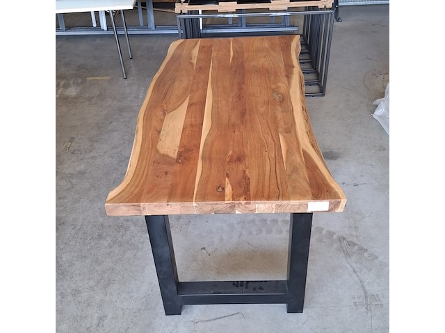 Eettafel | suar, wood industries - afbeelding 3 van  4