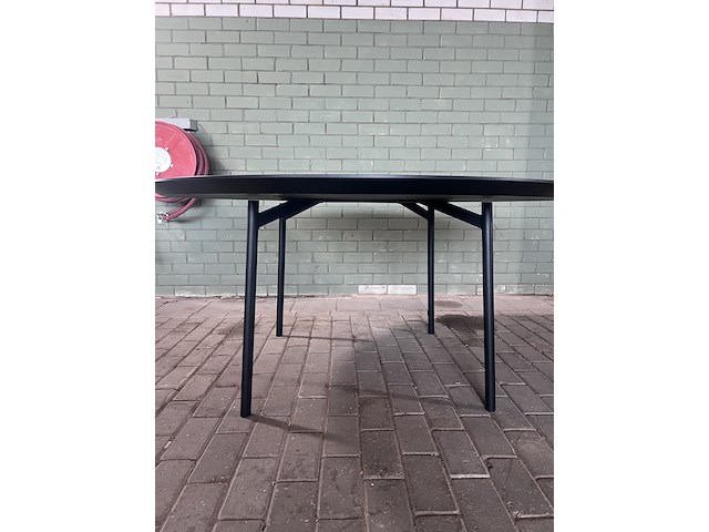 Eettafel vergadertafel rond hpl fenix, studio henk, zwart - afbeelding 4 van  10