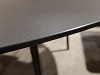 Eettafel vergadertafel rond hpl fenix, studio henk, zwart - afbeelding 8 van  10