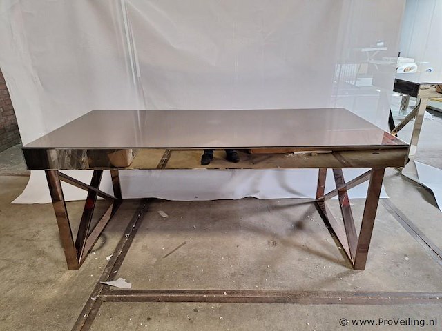 Eettafel v.v. glazen blad en bronskleurig onderstel - afbeelding 1 van  4