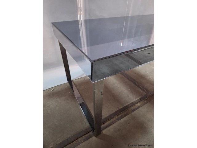 Eettafel v.v. glazen blad en verchroomd onderstel - afbeelding 2 van  3