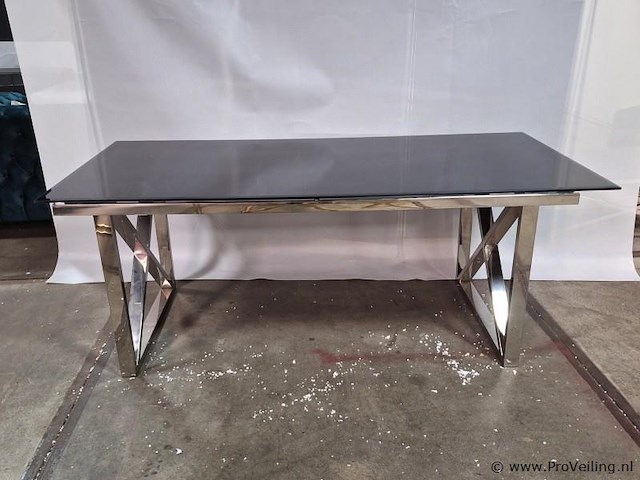 Eettafel v.v. zwart glazen blad en chromen onderstel - afbeelding 1 van  3