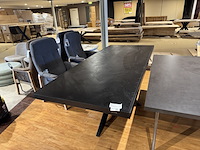 Eettafel, zwart hardhout, zwart metalen spinpoot - afbeelding 2 van  4