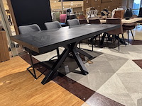 Eettafel, zwart hardhout, zwart metalen spinpoot - afbeelding 2 van  6