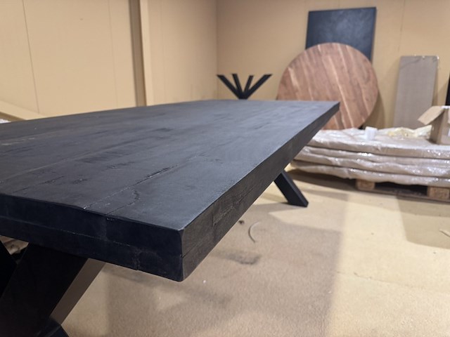 Eettafel, zwart mangohout, zwart metalen x-poot - afbeelding 5 van  5