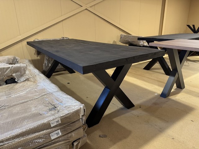 Eettafel, zwart metalen x-poot - afbeelding 1 van  5