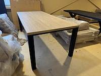 Eettafel, zwarte poten - afbeelding 1 van  5