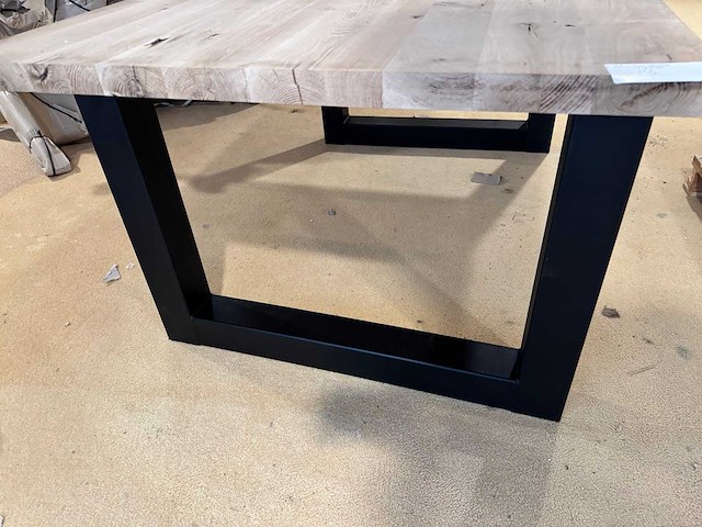 Eettafel - afbeelding 1 van  1