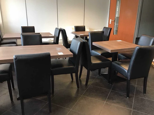 Eettafels met stoelen (4x) - afbeelding 3 van  3