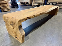 Eettafels, tafelbladen en woonaccessoires