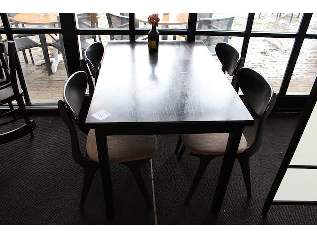 Eettafelset bestaande uit tafel met 4 stoelen met gestoffeerde zitting. afmeting tafel 120 x 80 x 76 cm. - afbeelding 1 van  4