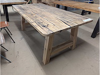 Eettfel rustiek eikenhout, epoxy. 200 x 100 x 77cm. houten a onderstel - afbeelding 1 van  3