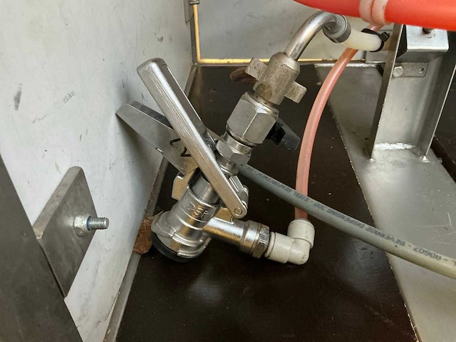 Efficold h-100 tapinstallatie - afbeelding 2 van  2