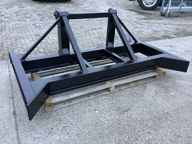 Egalisatiebord / levelbord met volvo aansluiting - afbeelding 1 van  3