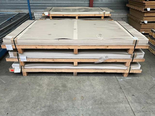 Egger partij hpl - afbeelding 2 van  6