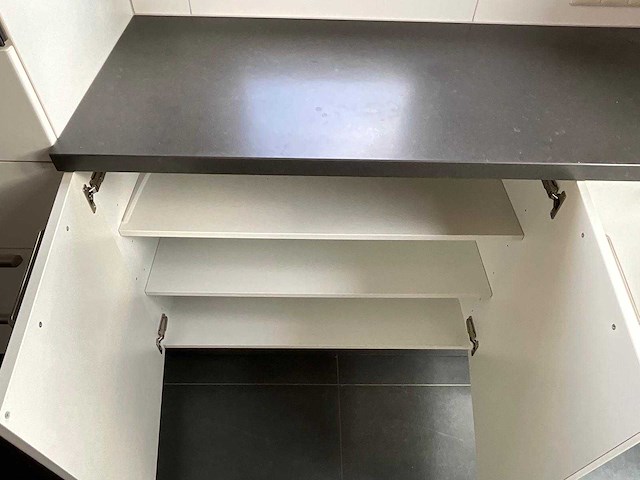 Eggersmann - keuken met miele/siemens apparatuur - afbeelding 2 van  44