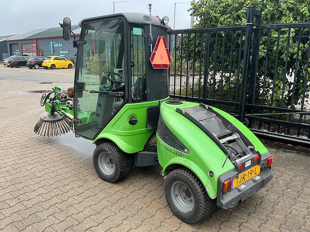 Egholm - 2009 - 2200t - straatveegmachine - afbeelding 10 van  38