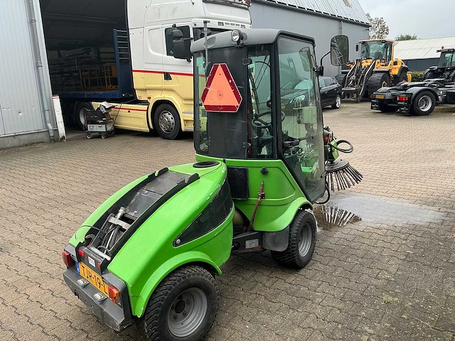 Egholm - 2009 - 2200t - straatveegmachine - afbeelding 14 van  38