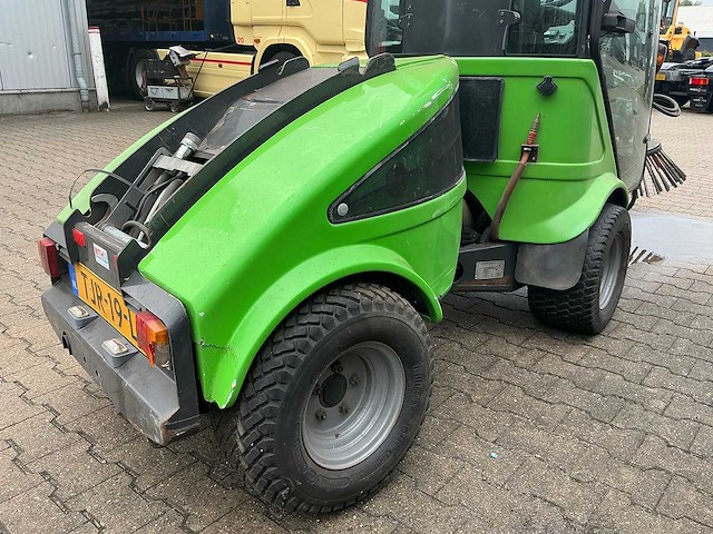 Egholm - 2009 - 2200t - straatveegmachine - afbeelding 15 van  38