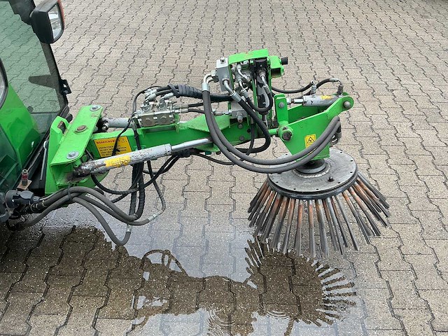 Egholm - 2009 - 2200t - straatveegmachine - afbeelding 17 van  38