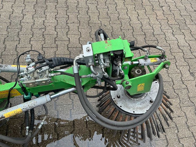 Egholm - 2009 - 2200t - straatveegmachine - afbeelding 18 van  38