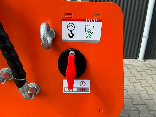 Egn eg36c minilader / schranklader op rupsen - afbeelding 4 van  19