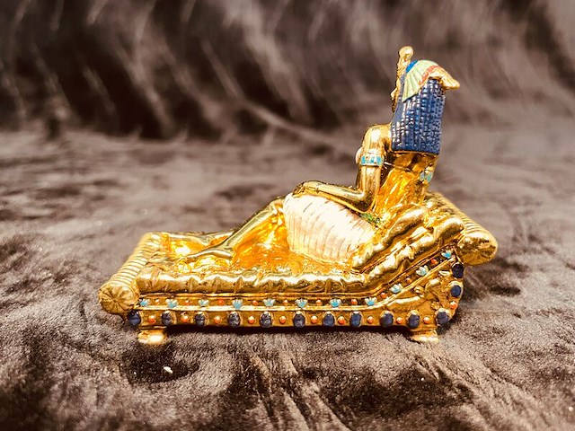 Egyptische koningin kunstgouden beeld - afbeelding 2 van  5