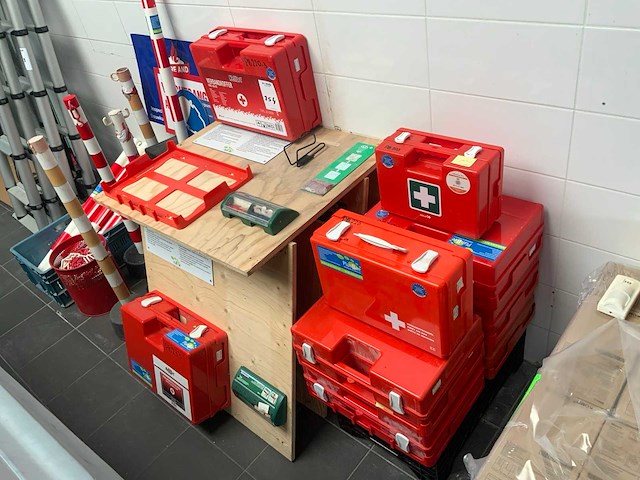Ehbo koffer (12x) - afbeelding 1 van  3