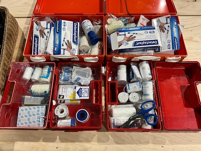 Ehbo-koffer (4x) - afbeelding 2 van  2