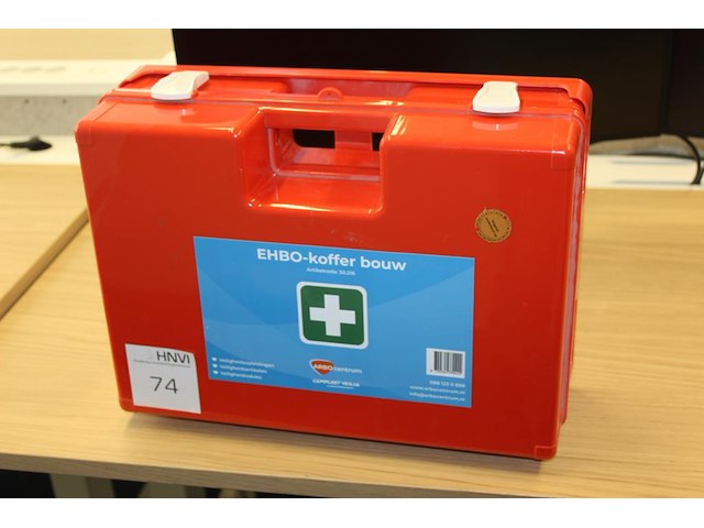 Ehbo koffer voor de bouw met wandbeugel. - afbeelding 1 van  2