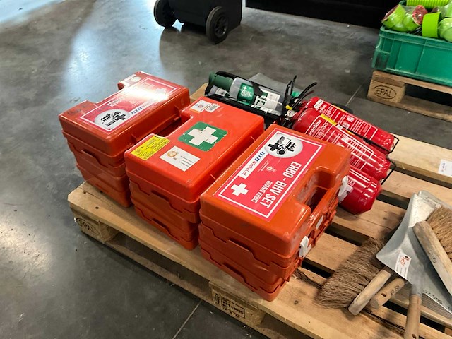 Ehbo koffers en brandblussers - afbeelding 3 van  3