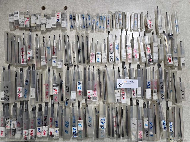 Ehwa europe gmbh - hardmetaal pkd/cvd - lathe machine tools - afbeelding 1 van  8