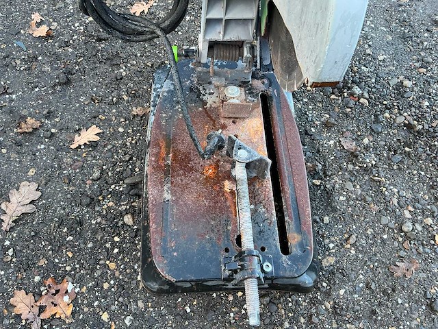 Eibenstock est 350.1 afkortzaag - afbeelding 7 van  9