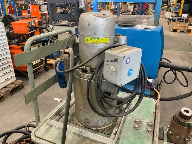 Eigen bouw mobiele ponsmachine - afbeelding 2 van  5