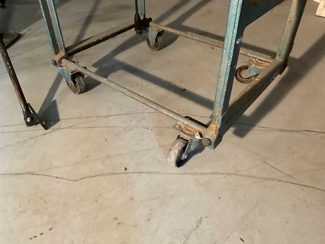 Eigen bouw tafelcirkelzaagmachine - afbeelding 3 van  5