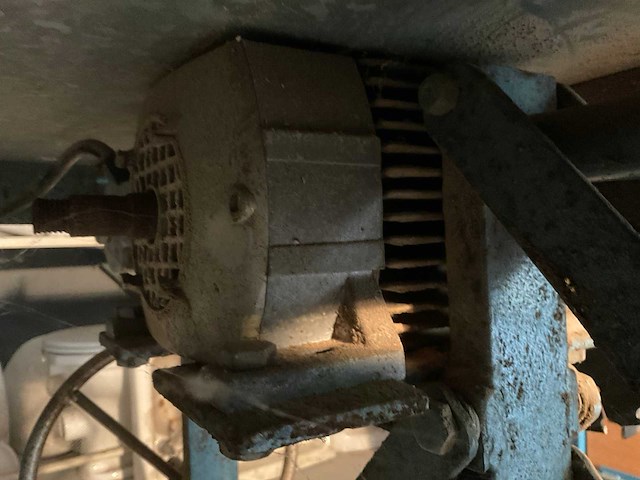 Eigen bouw tafelcirkelzaagmachine - afbeelding 5 van  5
