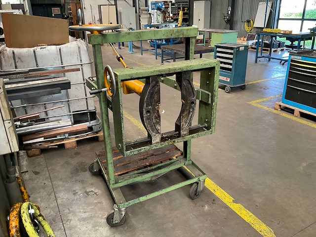 Eigen bouw verrijdbare hydraulische poelitrekker - afbeelding 3 van  5