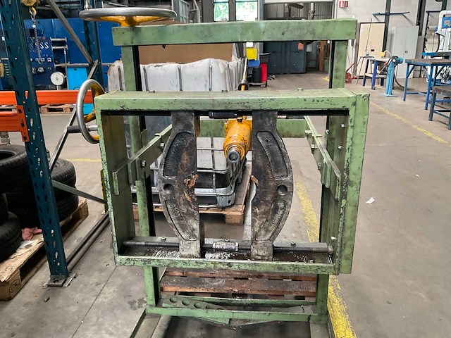 Eigen bouw verrijdbare hydraulische poelitrekker - afbeelding 4 van  5